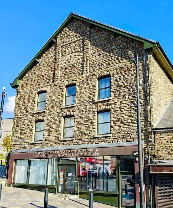 Llyfrgell Abertillery